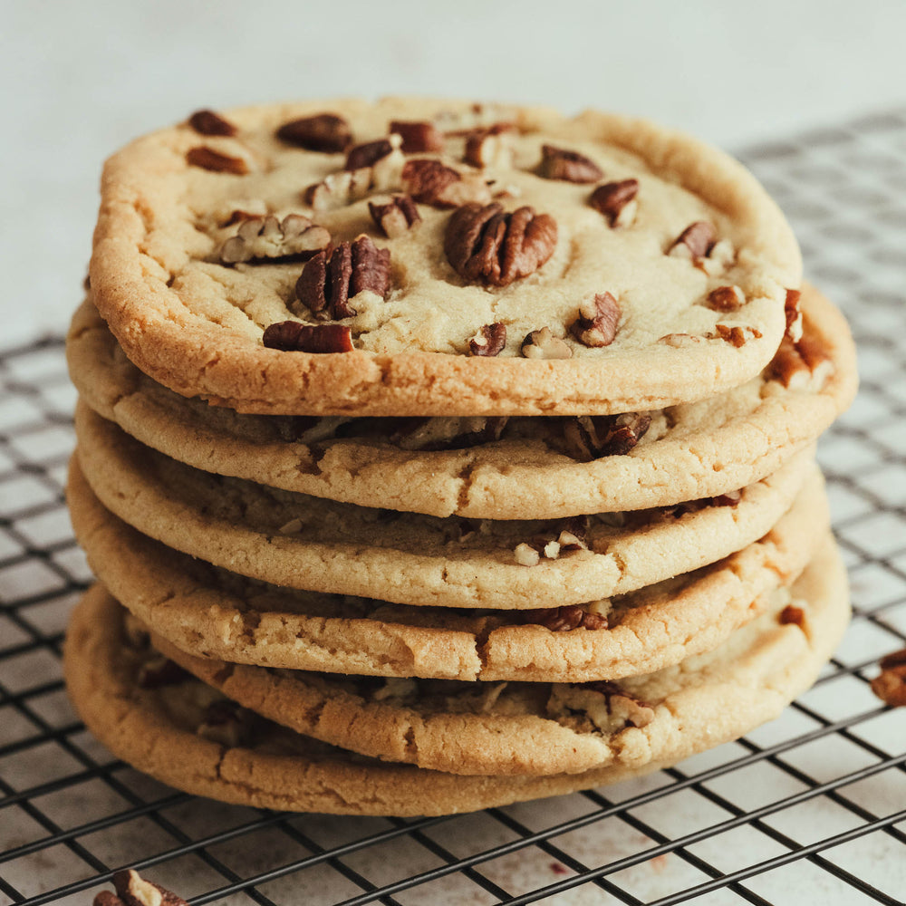 Caramel and Pecan Cookie