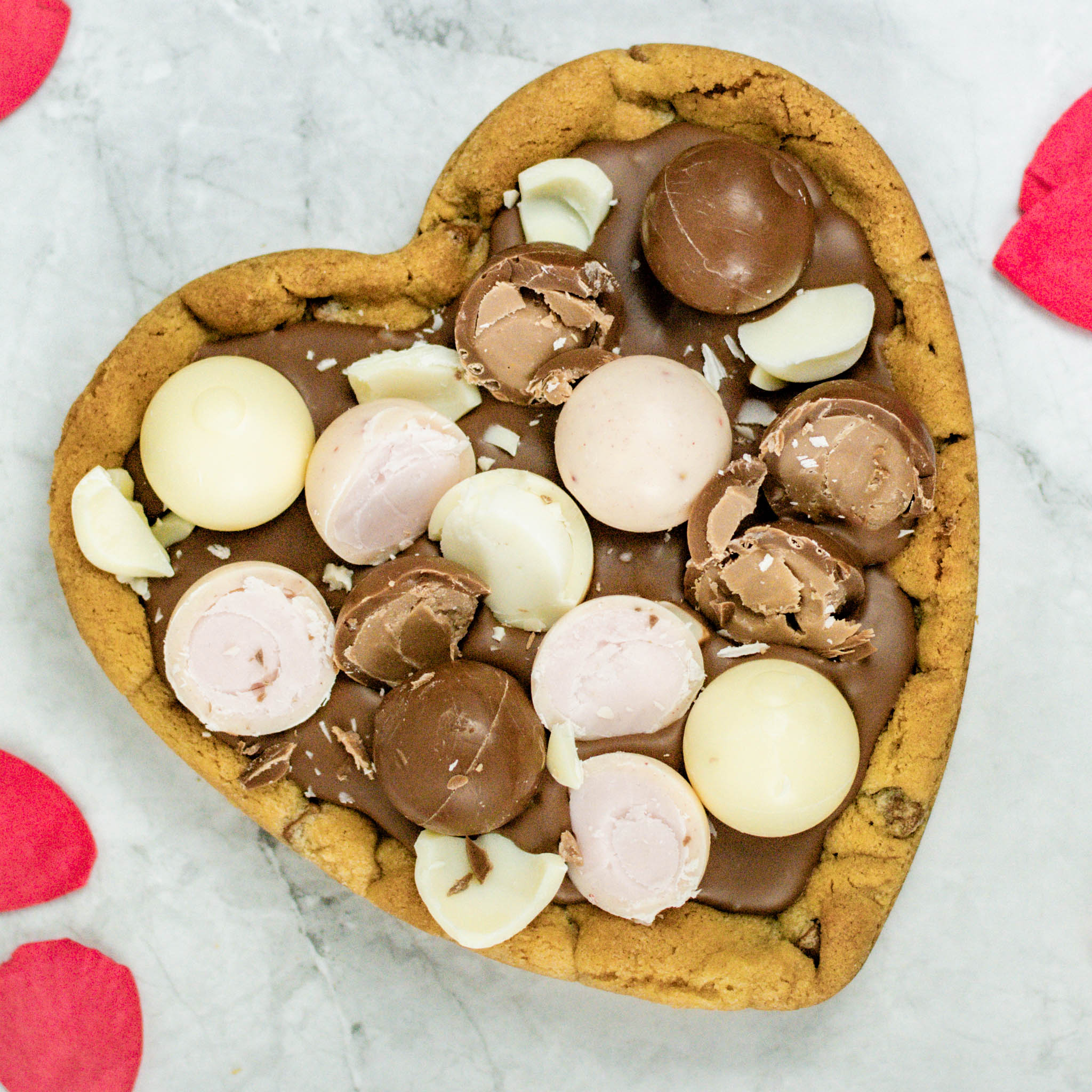 GIANT Lindt Lindor Heart Cookie