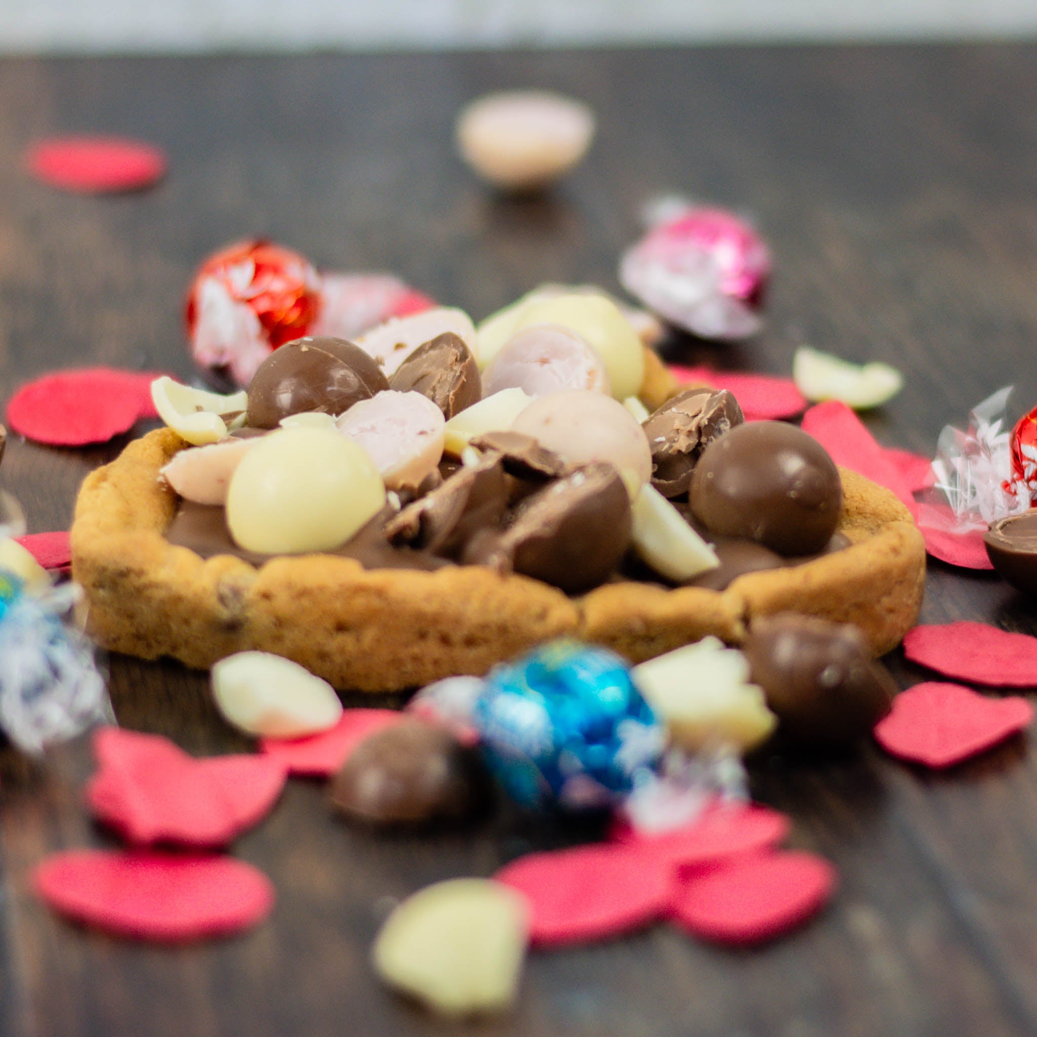 GIANT Lindt Lindor Heart Cookie