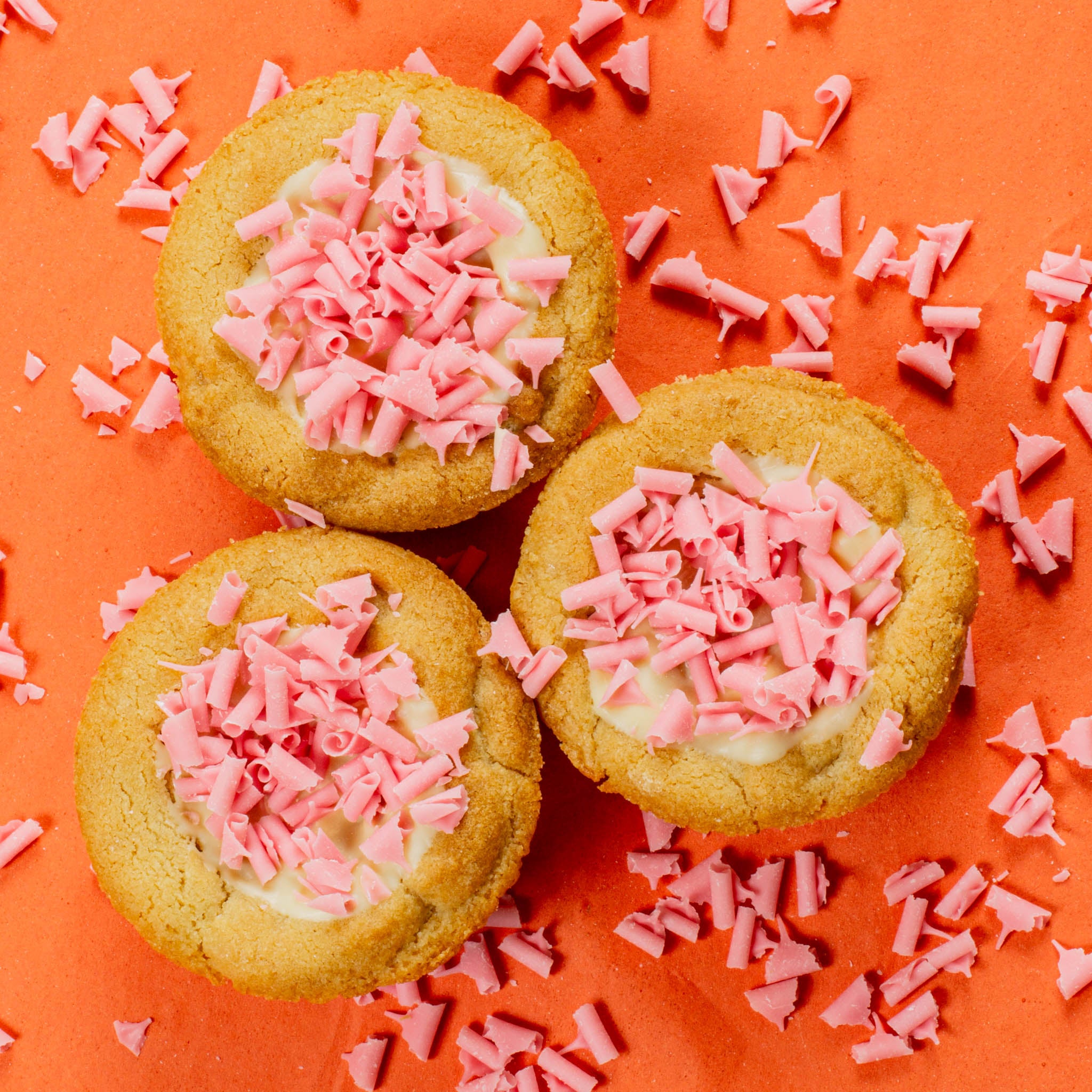 White Chocolate Strawberry Cookie Cup